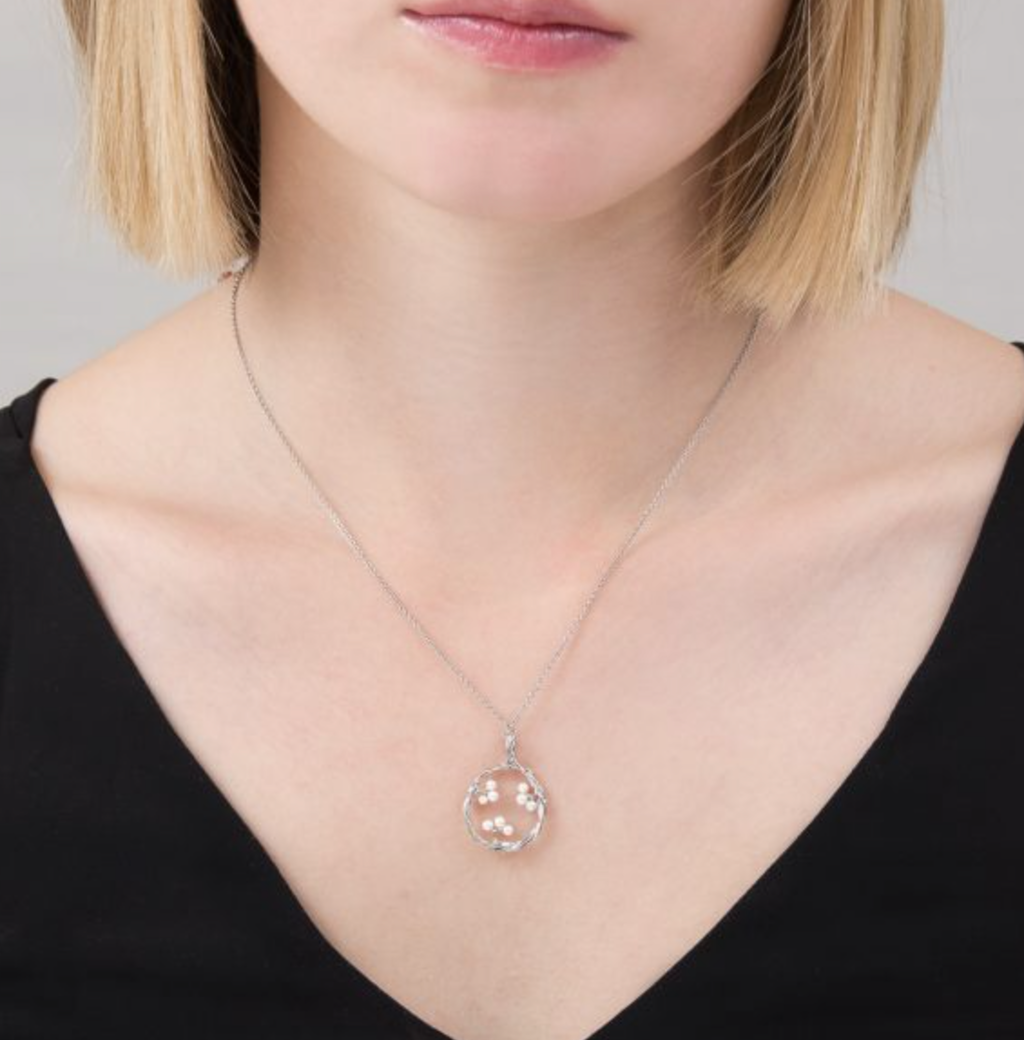 Willow Pearl Pendant Necklace